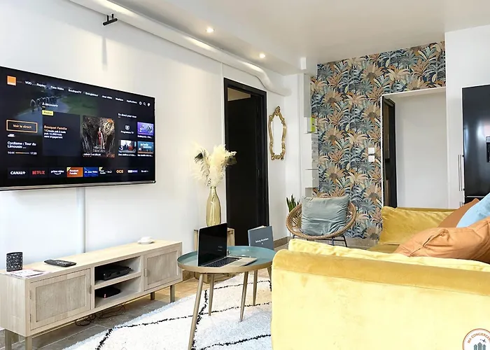 The Station - 50m Gare