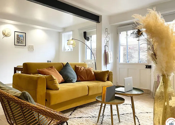 The Station - 50m Gare